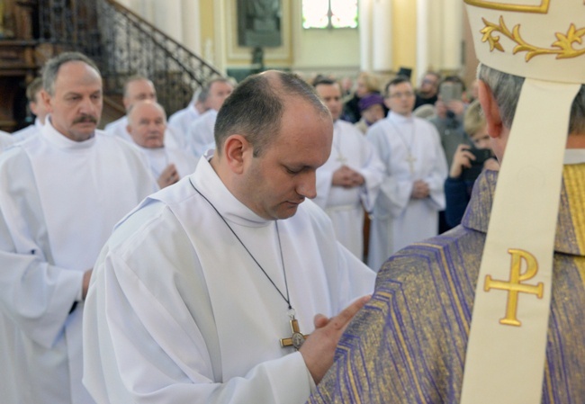 Kolejni nadzwyczajni szafarze Komunii św.