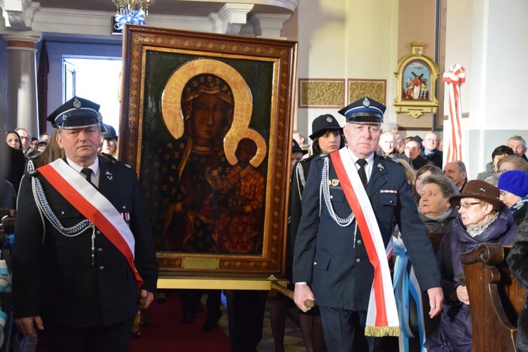 Powitanie ikony MB Częstochowskiej w Sannikach