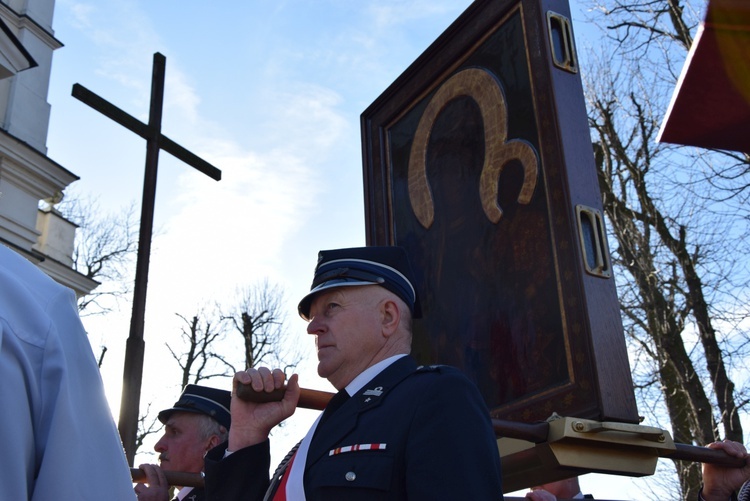 Powitanie ikony MB Częstochowskiej w Sannikach