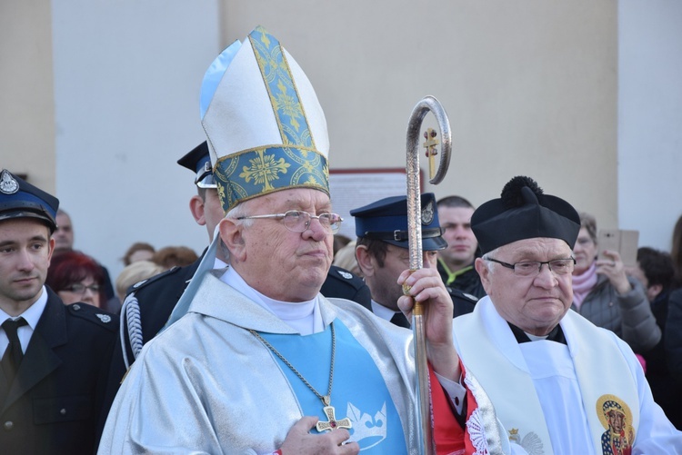 Powitanie ikony MB Częstochowskiej w Sannikach