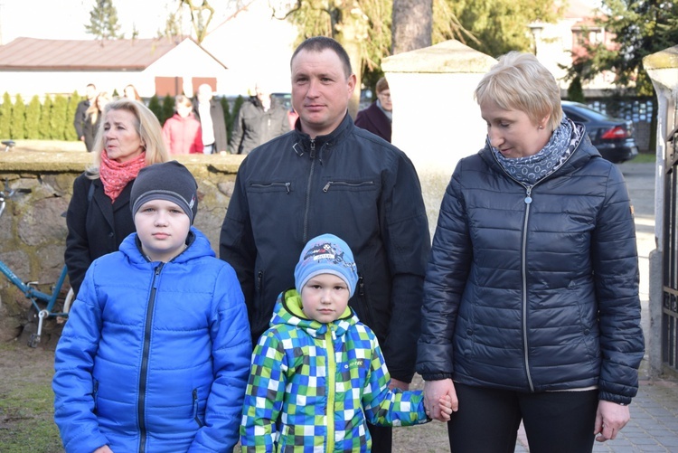 Powitanie ikony MB Częstochowskiej w Sannikach