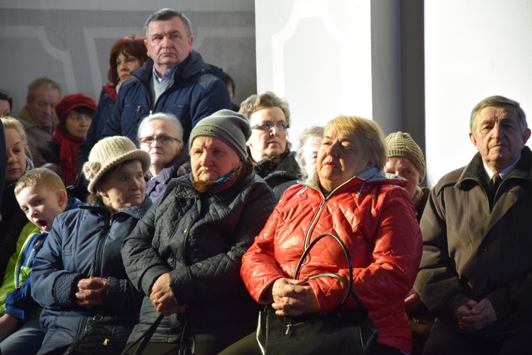 Powitanie ikony MB Częstochowskiej w Sannikach