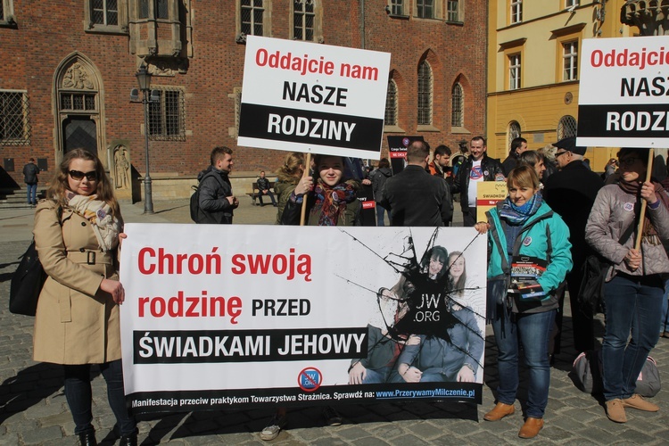 Ogólnopolska manifestacja przeciw szkodliwej ideologii Świadków Jehowy