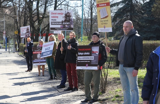 Ogólnopolska manifestacja przeciw szkodliwej ideologii Świadków Jehowy