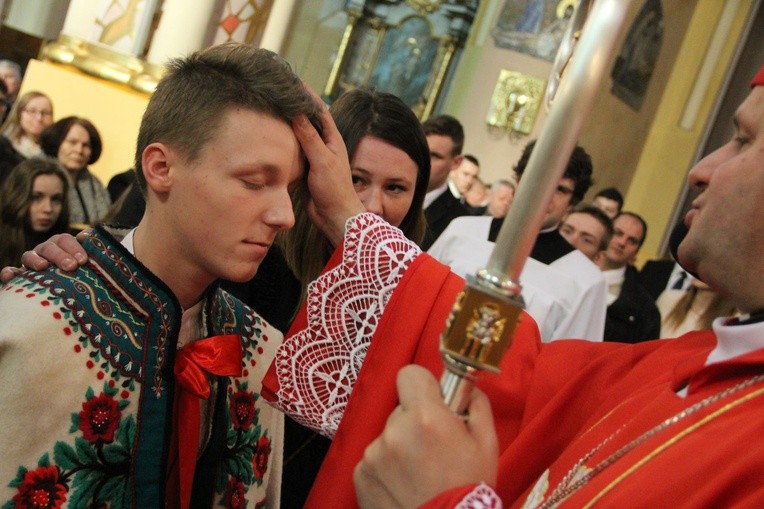 Bierzmowanie w Porąbce Uszewskiej