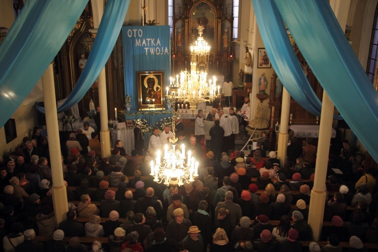 Powitanie ikony MB Częstochowskiej w Pacynie