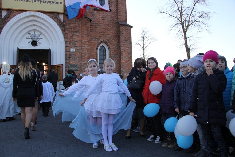 Powitanie ikony MB Częstochowskiej w Pacynie