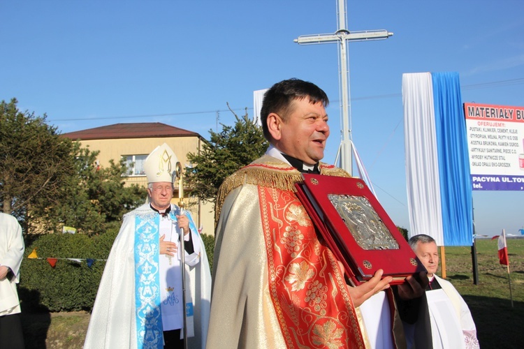 Powitanie ikony MB Częstochowskiej w Pacynie