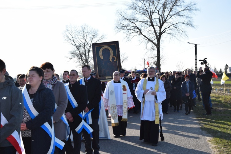 Powitanie ikony MB Częstochowskiej w Osmolinie