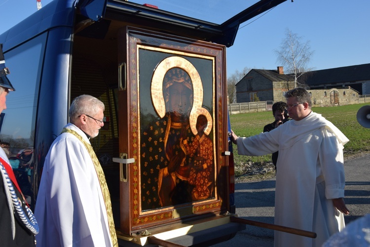 Powitanie ikony MB Częstochowskiej w Osmolinie