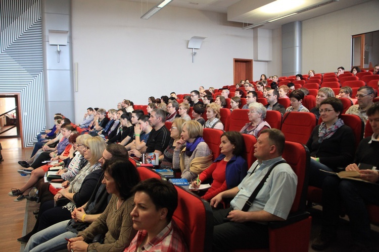 Fotowspomnienie z konferencji uwielbieniowej