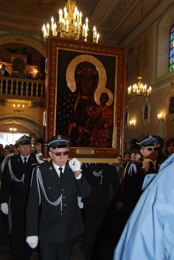 Powitanie ikony MB Częstochowskiej w Kiernozi