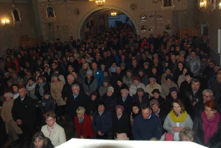 Powitanie ikony MB Częstochowskiej w Kiernozi