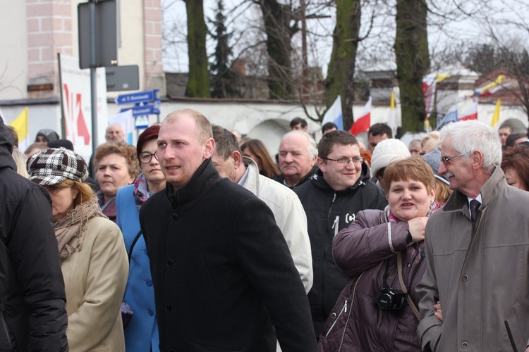 Powitanie ikony MB Częstochowskiej w Kiernozi