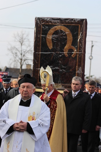 Powitanie ikony MB Częstochowskiej w Kiernozi