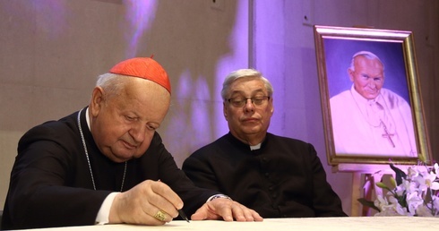 Święto i order na cześć papieża?