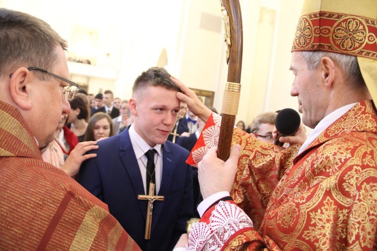 Bierzmowanie w Stróżach