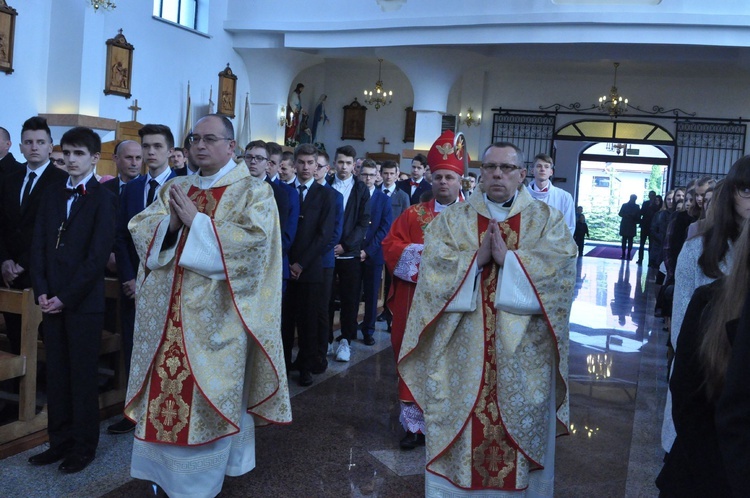 Bierzmowanie w Uściu Gorlickim