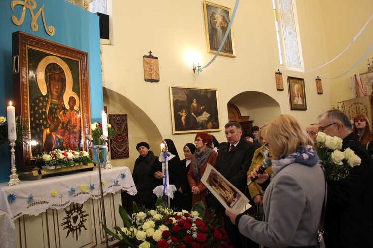 Powitanie ikony MB Częstochowskiej w Luszynie