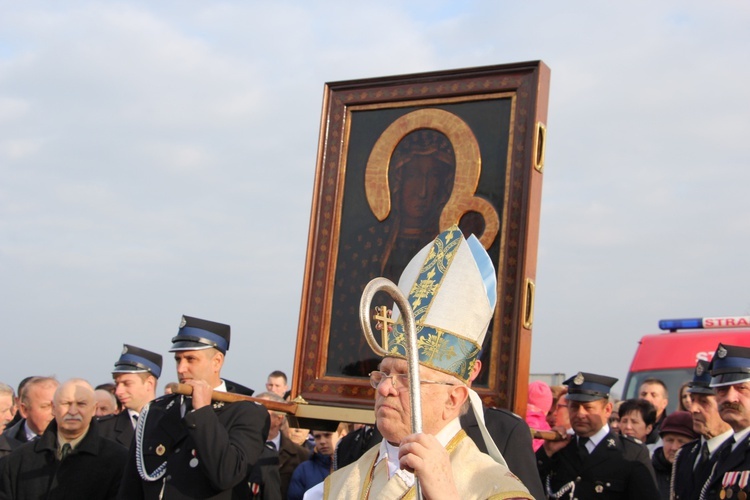 Powitanie ikony MB Częstochowskiej w Luszynie