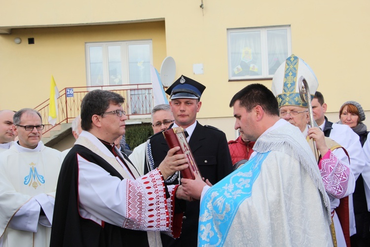 Powitanie ikony MB Częstochowskiej w Luszynie