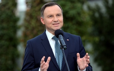 Prezydent spotkał się z szefem MON