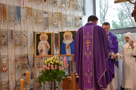 Poświęcenie ikon bł. sióstr w Szymanowie