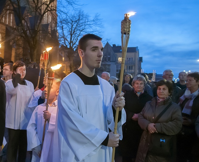 Droga krzyżowa ulicami Koszalina - cz. 1