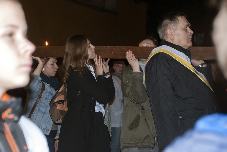 Droga krzyżowa ulicami Koszalina - cz. 2