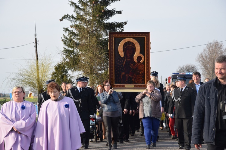 Powitanie ikony MB Częstochowskiej w Śleszynie