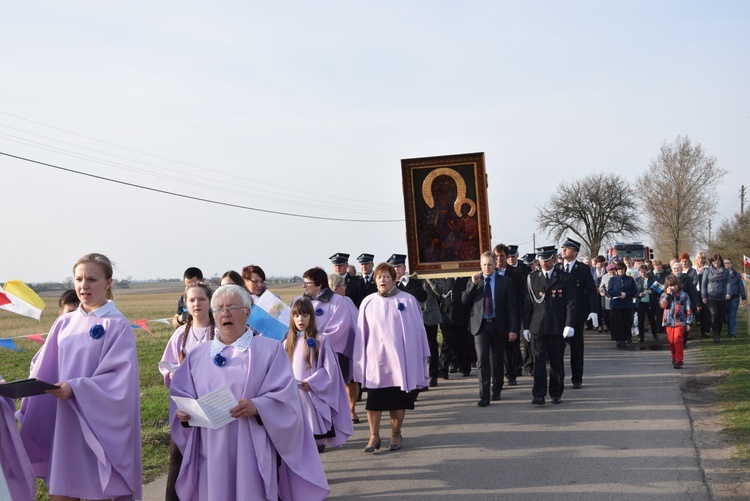 Powitanie ikony MB Częstochowskiej w Śleszynie