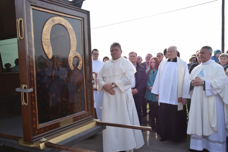 Powitanie ikony MB Częstochowskiej w Śleszynie