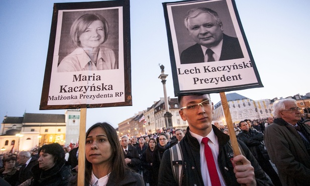 Ratusz zakazuje zgromadzeń w rocznicę katastrofy