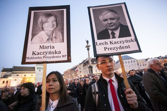 Ratusz zakazuje zgromadzeń w rocznicę katastrofy