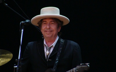 Bob Dylan odebrał dyplom i medal z rąk Akademii, która przyznała mu Nobla