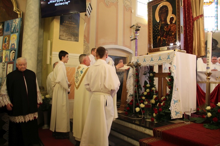 Powitanie ikony MB Częstochowskiej w Żychlinie