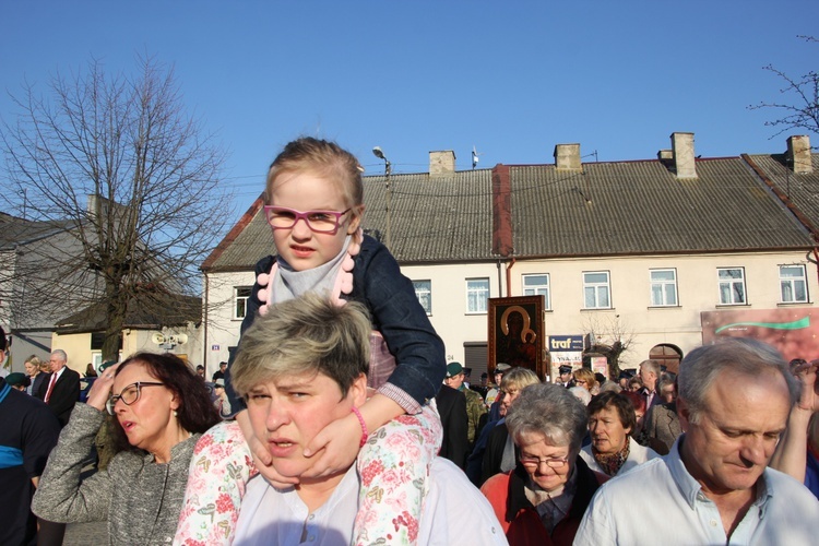 Powitanie ikony MB Częstochowskiej w Żychlinie