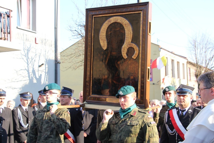 Powitanie ikony MB Częstochowskiej w Żychlinie