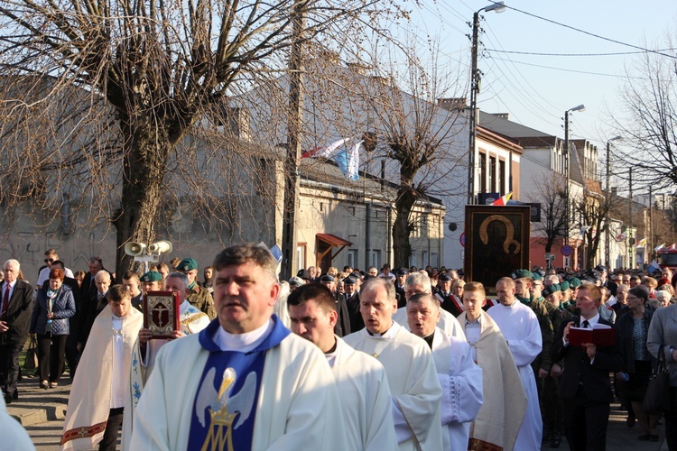 Powitanie ikony MB Częstochowskiej w Żychlinie