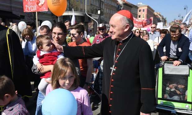 Kard. Kazimierz Nycz: Dawajmy świadectwo, że życie jest święte, idźmy w Panu