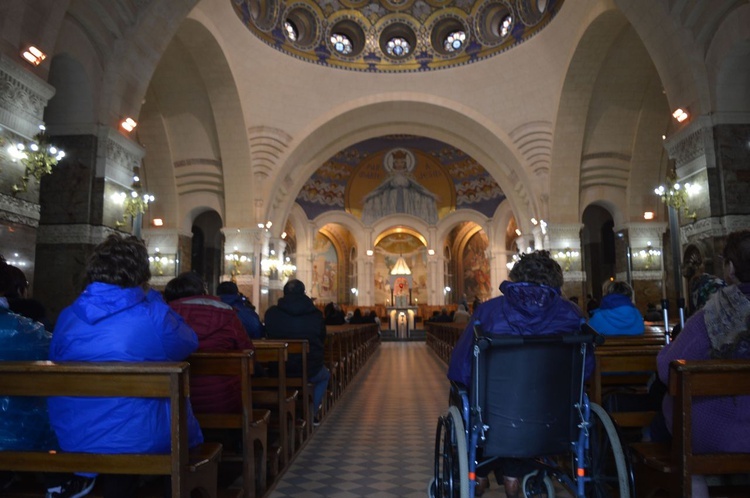 Samolotem prosto do Lourdes