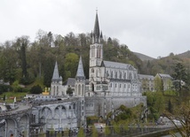 Samolotem prosto do Lourdes
