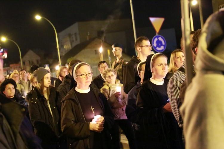 Papieska droga krzyżowa w Dębicy