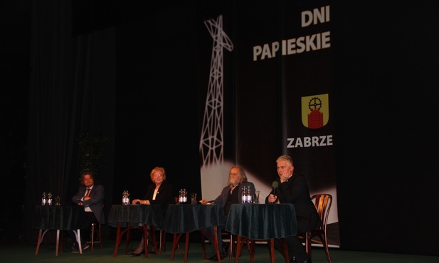 Nie tylko kremówki