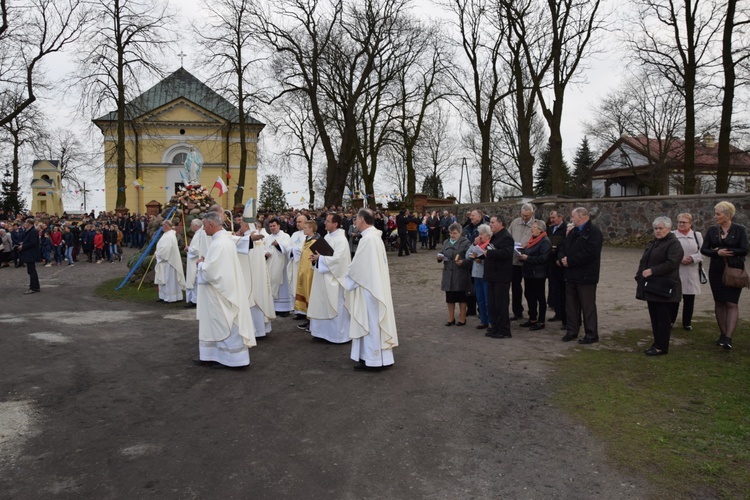 Powitanie ikony MB Częstochowskiej w Trębkach