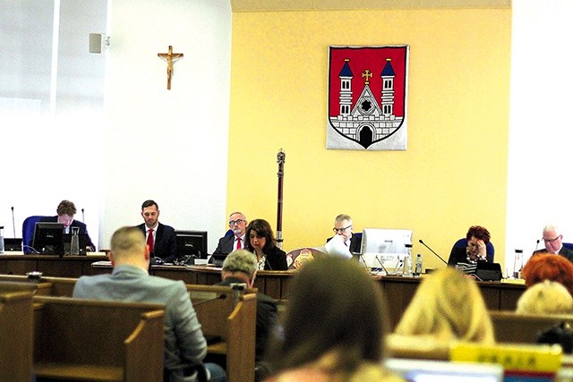 ▲	O sytuacji w Szpitalu Świętej Trójcy dyskutowano podczas  30. sesji Rady Miasta Płocka.