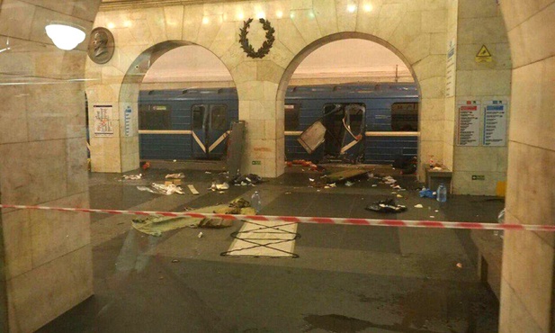 Komitet Śledczy: Kamikadze sprawcą zamachu w metrze w Petersburgu