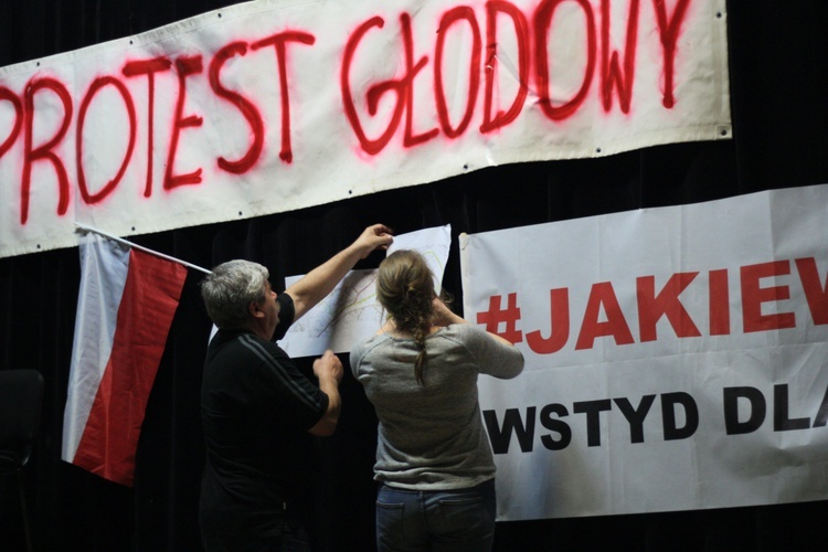 Protest głodowy w Dobrzeniu Wielkim wznowiony