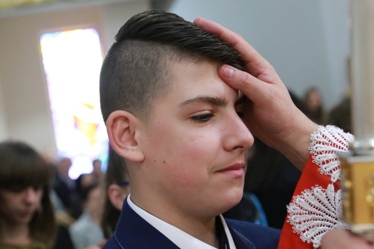 Bierzmowanie w Moszczenicy