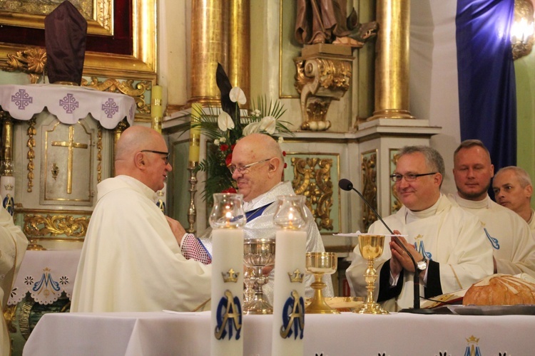 Powitanie ikony MB Częstochowskiej w Oporowie